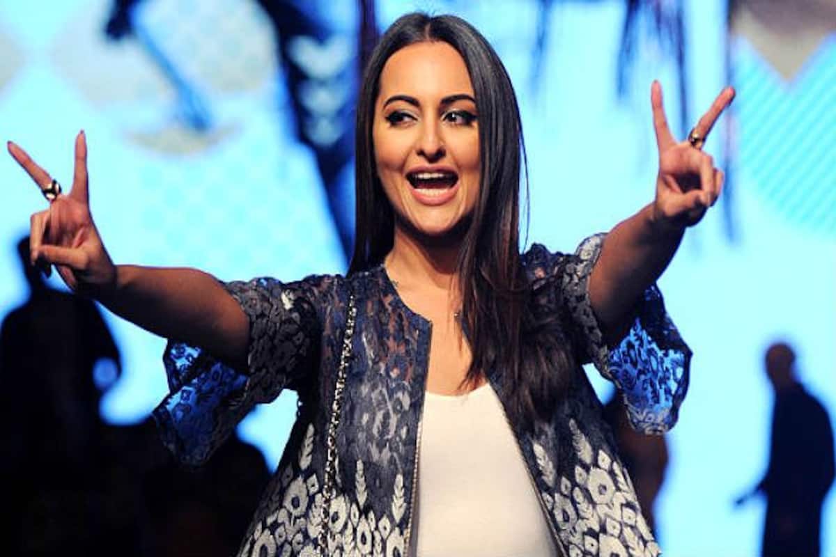 Sonakshi Sinha in Legal Soup, Case of Fraud Filed Against Dabangg ...