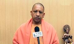 पुलवामा हमला: सीएम योगी का शहादत को नमन, शहीदों के परिजनों को आर्थिक सहायता व नौकरी का किया ऐलान