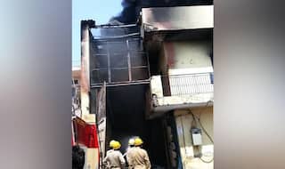 Fire Breaks Out at Chemical Factory in Delhi's Mundka, 15 Fire Tenders on Spot
