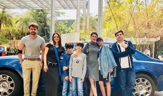 Sonali Bendre, Hrithik Roshan, Sussanne Khan Set Major Squad Goals Through This Pic