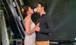 Divyanka Tripathi's Gets a Surprise From Husband Vivek Dahiya on The Sets of Singing Show, See Pic