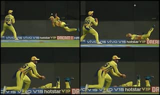 Flying Faf! Du Plessis Takes Incredible    Relay    Catch to Dismiss Dangerous Stoinis