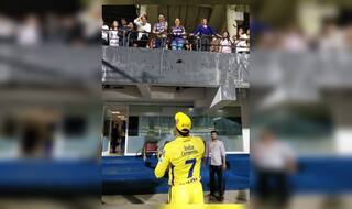 'Chennai Express Super'! SRK Lauds Dhoni After CSK Beat KKR is Winning The Internet | SEE PIC