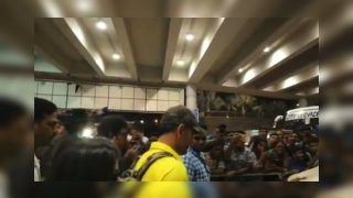 IPL 2019: MS Dhoni, Chennai Super Kings Get a Rousing Reception on Reaching Kolkata For Tie Against KKR | WATCH VIDEO