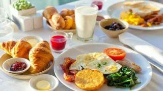 9 Foods You Must Avoid Having For Breakfast