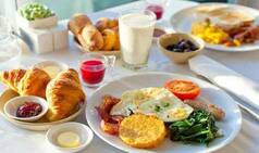 9 Foods You Must Avoid Having For Breakfast