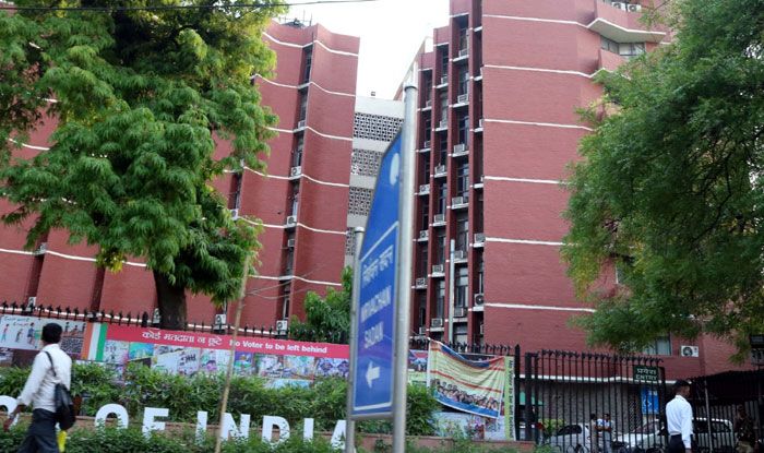 'Baseless And Frivolous': Election Commission Rejects Questions Raised Over Movement of EVMs in Uttar Pradesh