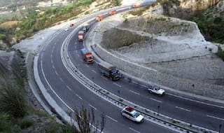 Civilian Traffic Banned From NH in J&K, Parties Say Move Not Thought Through