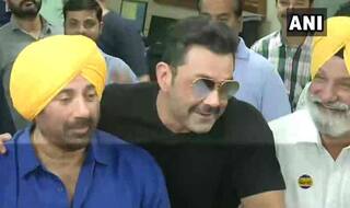 सनी देओल ने गुरदासपुर से किया नामांकन, भाई बॉबी भी नज़र आए साथ