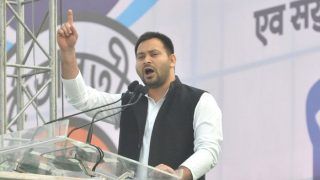 Bihar Assembly Election 2020: PM Modi Also Has 6 Siblings, Tejashwi Hits Back at Nitish Over ‘8-9 Children’ Jibe