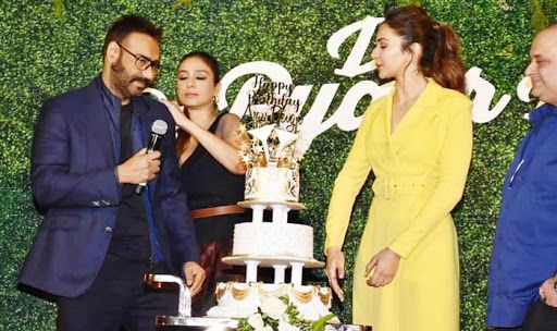 Ajay Devgn Celebrates Birthday at Trailer Launch of De De Pyaar De Ajay Devgn Celebrates Birthday at Trailer Launch of De De Pyaar De