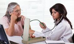 World Health Day 2019: 5 Medical Tests You Must Get Done Every Year