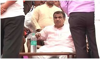 शिरडी चुनावी रैली में मंच पर बेहोश हो गए नितिन गडकरी, अब ठीक है तबीयत