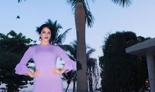 Sunny Leone Looks To-Die For in Short Purple Dress as She Poses Near a Pool, See Picture