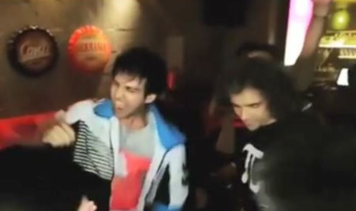 kartik aaryan and imtiaz ali shake a leg as they wrap up love aaj kal 2 delhi schedule - follow instagram love aaj kal