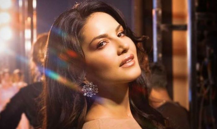 Sunny Leone’s TikTok Dance Videos on Punjabi Songs Will Make Your Day Sunny Leone’s TikTok Dance Videos on Punjabi Songs Will Make Your Day