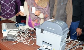 Lok Sabha Elections 2019 Vote Counting Updates: Congress Heads For Win in Nalgonda, Bhongir; Warangal, Mahabubabad, Khammam Witness TRS Surge