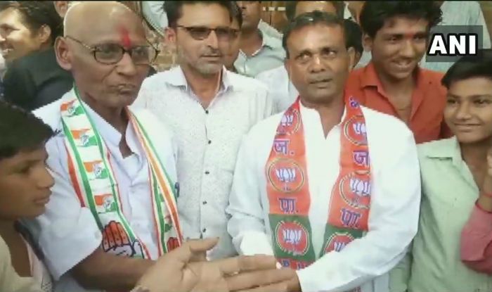 Congress Worker Shaves Off His Head After Losing Bet to BJP Worker Over Lok Sabha Elections 2019 Mandate