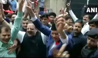 VIDEO : लोकसभा चुनाव के नतीजे आने के बाद फारूक अब्दुल्ला ने ऐसे किया डांस