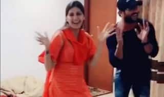 सुपरहिट गाना 'ठीक है' पर सपना चौधरी ने किया धमाकेदार डांस, देखें वायरल VIDEO
