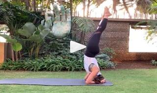 Video: शिल्पा शेट्टी ने किया सूर्य नमस्‍कार, देखकर उलट-पलट जाएंगे आप!