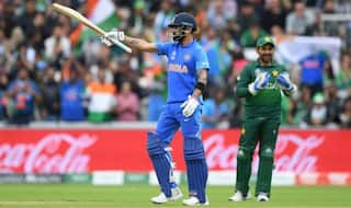 INDvsPAK: कोहली ने बनाए सबसे तेज 11000 वनडे रन, सचिन का रिकॉर्ड टूटा