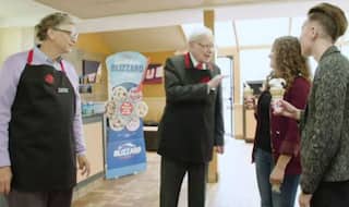 Bill Gates, Warren Buffett Surprise Dairy Queen Customers by Serving Them Ice Creams in Omaha