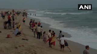 Cyclone Vayu: Maha Likely to Shut All Beaches in Konkan Region For Public in View of High Tide