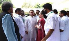Will Not Stake Claim on Leader of Opposition, Says Congress as Rahul Vows to Work Like Pride of Lions