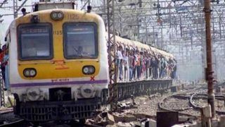 Mumbai Local Updates: क्या वकीलों को मिलने वाली है लोकल ट्रेन में सफर की इजाजत? जानें बंबई हाईकोर्ट ने क्या कहा...क्या है ताजा अपडेट