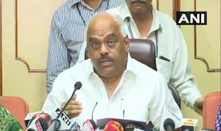 कर्नाटक विधानसभा स्‍पीकर ने तीन विधायकों की सदस्‍यता खत्‍म की, जल्‍द ही 14 पर फैसला