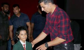 Akshay Kumar Hosts a Special Screening of Mission Mangal For School Students, See Pics