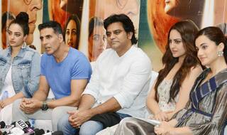 Akshay Kumar Interrupts Mission Mangal Movie Interview to Take Reporter's Phone Call on His Behalf- Watch