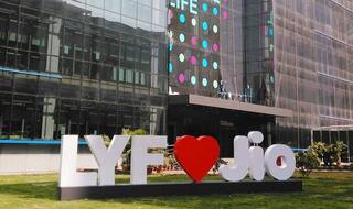 Jio Gains While Vodafone, Airtel Loses Customers in June: TRAI Data