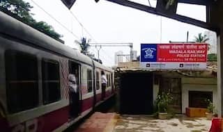 Mumbai: 2 Arrested For Performing Stunts on Chembur-Wadala Local Train, Case Registered