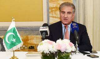 Pakistan FM Shah Mehmood Qureshi Reaches China to Discuss Kashmir Issue