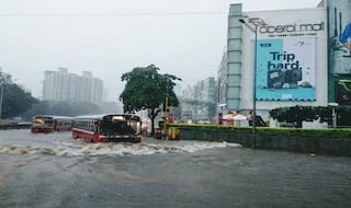 Mumbai Rains: बारिश से पांच लोगों की मौत, सोमवार को बंद रहेंगे सभी स्‍कूल-कॉलेज