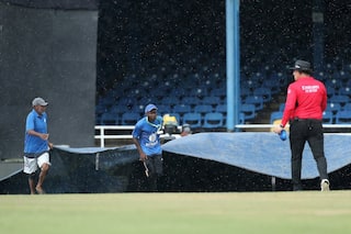 India vs West Indies 3rd ODI: बारिश से खेल रूका, गेल की आतिशी पारी से वेस्टइंडीज के दो विकेट पर 158 रन