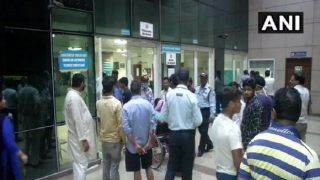 Two Resident Doctors of Safdarjung Hospital Thrashed by Kin of Deceased Patient, RDA Calls For Indefinite Strike