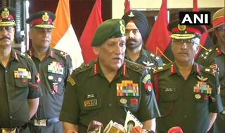 PAK ने बालाकोट को फिर सक्रिय कर द‍िया, 500 आतंकी भारत में घुसने की फिराक में हैं: आर्मी चीफ