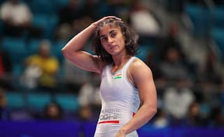 Vinesh Phogat Reaches Repechage, Keeps Bronze Medal Hopes Alive at Wrestling Championship
