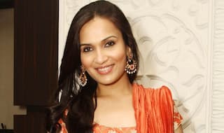 Rajinikanth's Daughter Soundarya Loses Luggage at London's Heathrow Airport