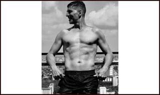 Akshay Kumar Sets Fans Drooling With THIS Shirtless Picture, Shares Secret to Chiseled Body at 52