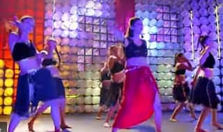 Video: आंख से निशाने लगाकर दिल घायल कर रही हैं सपना चौधरी, ज़रा संभल कर रहिए