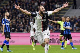Inter Milan Lose as Gonzalo Higuain Fires Juventus To Top Of Serie A Points Table