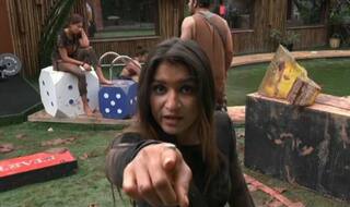 Bigg Boss 13 October 24: Mahira Sharma, Shefali Bagga, Arti Singh, Shehnaaz Gill Indulge in a Catfight