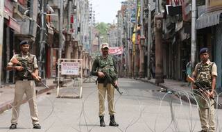 Jammu and Kashmir: 3 Hizbul-linked Terrorists Arrested in Budgam