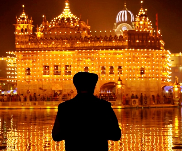 Guru Nanak Jayanti 2019: From PM Modi to Rahul Gandhi, Politicians Wish the Nation on Gurpurab