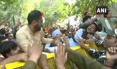 BJP Members Protest Seeking Apologies From Kejriwal, Rahul Over Rafale Review Petitions