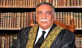 पाक अर्मी चीफ को लेकर सुनाया फैसला, लोगों ने प्रधान न्यायाधीश को बताया भारत और CIA का एजेंट